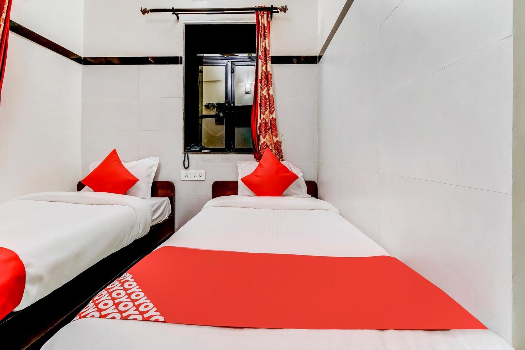 Super Oyo Hotel Dreamland Bombaj Exteriér fotografie